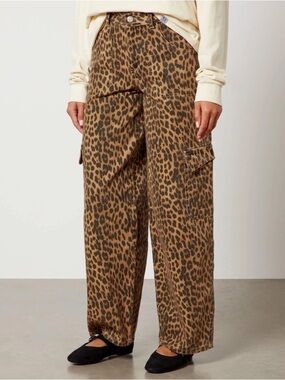 Leopard Print Wide-Leg Cargo Jeans - UN 14/US 10